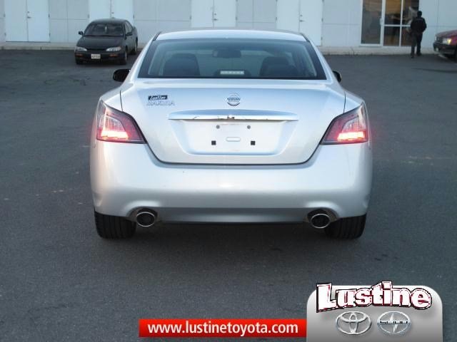 Nissan Maxima 2012 photo 4