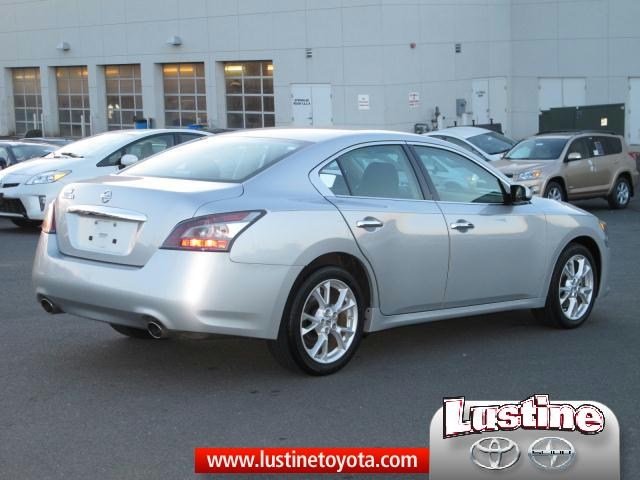 Nissan Maxima 2012 photo 3