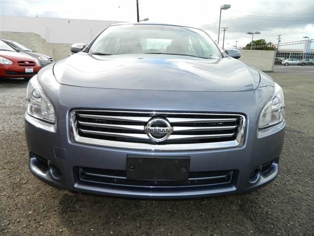 Nissan Maxima Regular Cab 4-wheel Drive Work Truck Unspecified