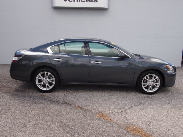 Nissan Maxima 2012 photo 1
