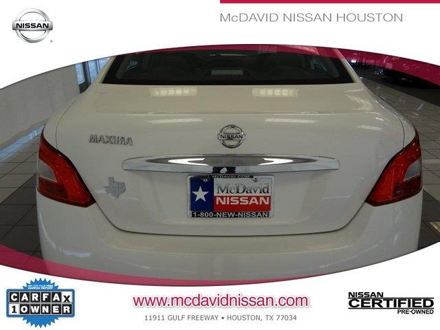 Nissan Maxima 2012 photo 0