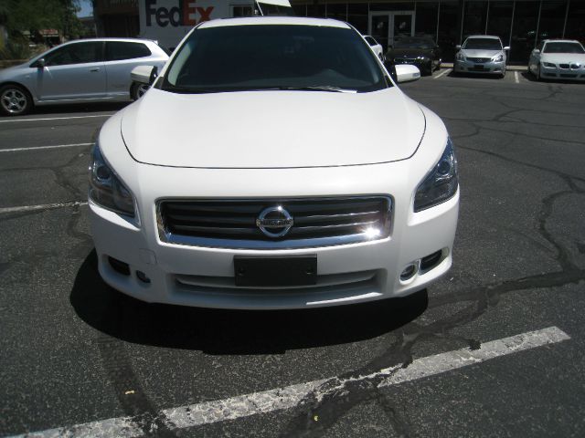 Nissan Maxima 2012 photo 1