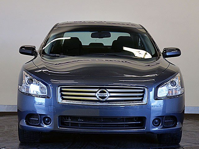 Nissan Maxima 2012 photo 1