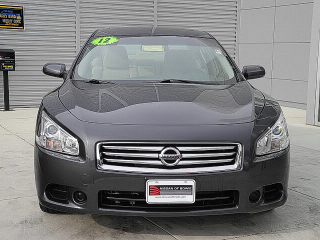 Nissan Maxima 2012 photo 1