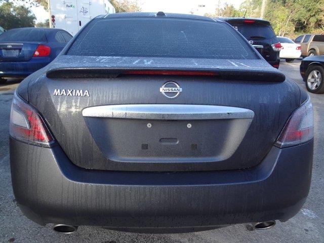 Nissan Maxima 2012 photo 1