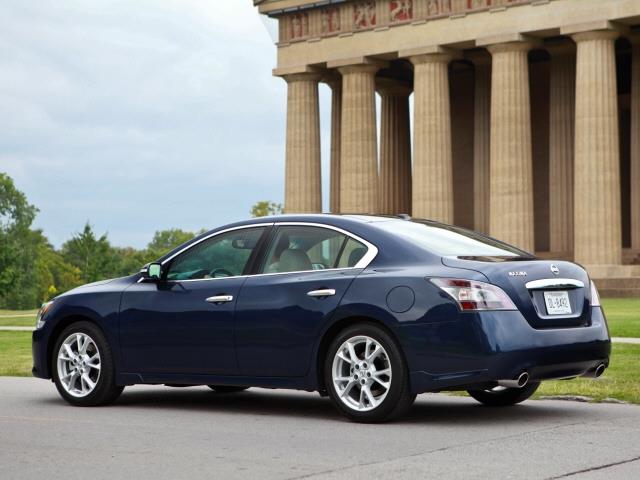 Nissan Maxima 2014 photo 2