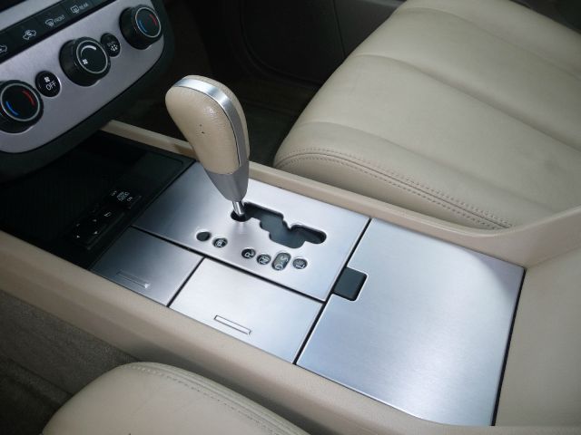 Nissan Murano Quattro SUV