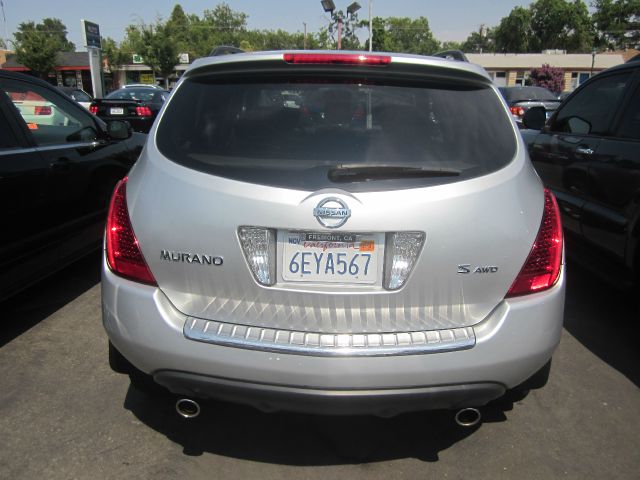 Nissan Murano Quattro SUV