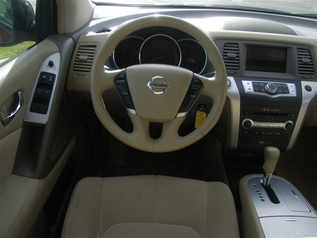 Nissan Murano 2010 photo 3