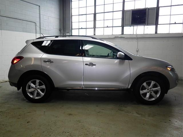 Nissan Murano 2010 photo 2