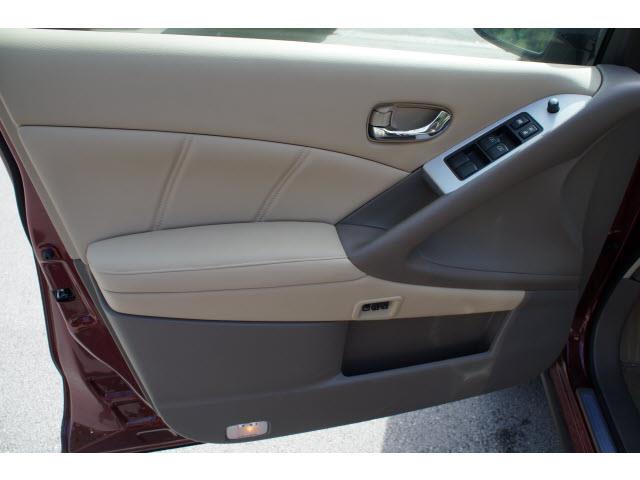 Nissan Murano LS S SUV