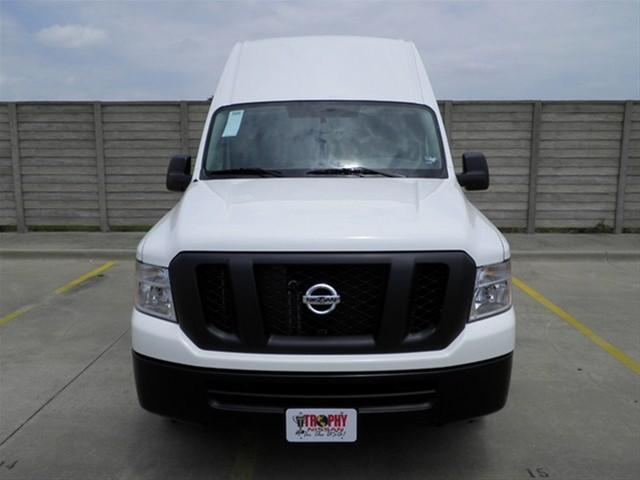 Nissan NV 2012 photo 1