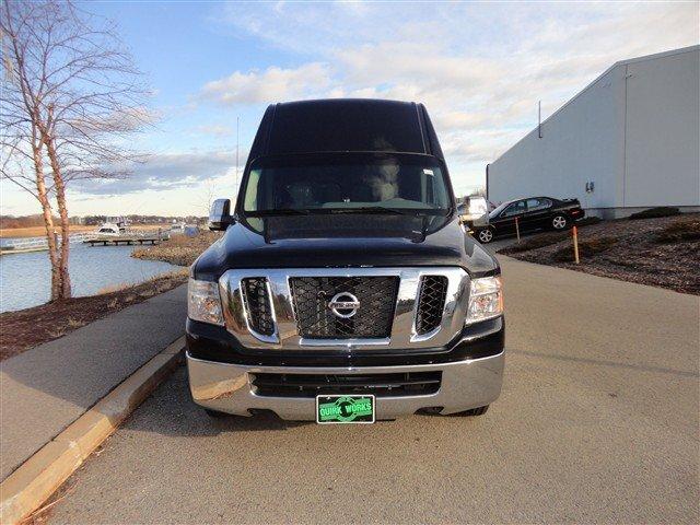 Nissan NV 2012 photo 1