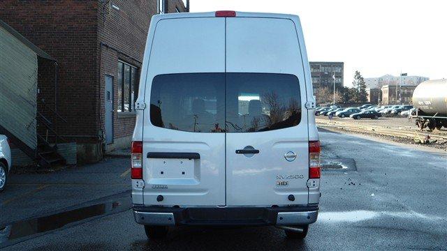 Nissan NV 2012 photo 4