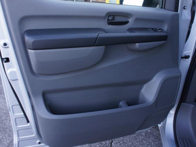 Nissan NV 2012 photo 5