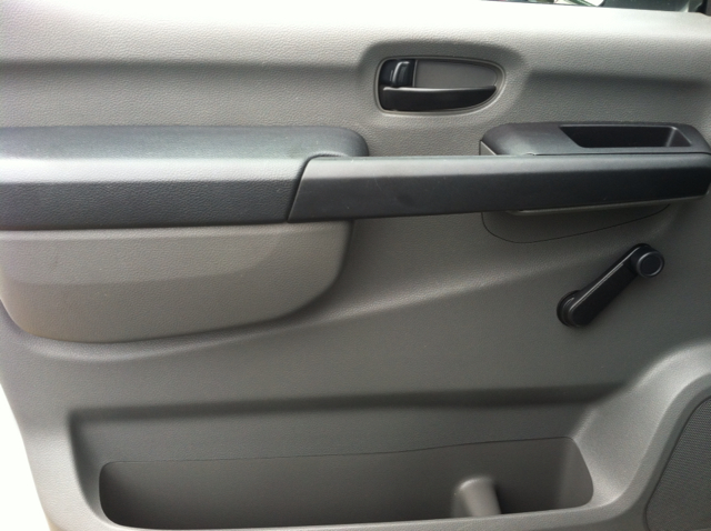 Nissan NV 2012 photo 9