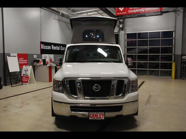 Nissan NV 2012 photo 2