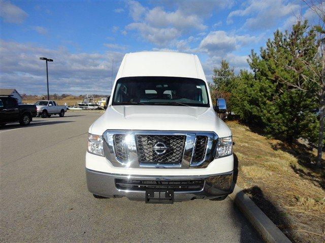 Nissan NV 2012 photo 1