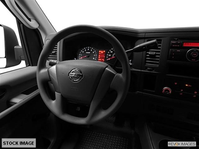 Nissan NV 2012 photo 3