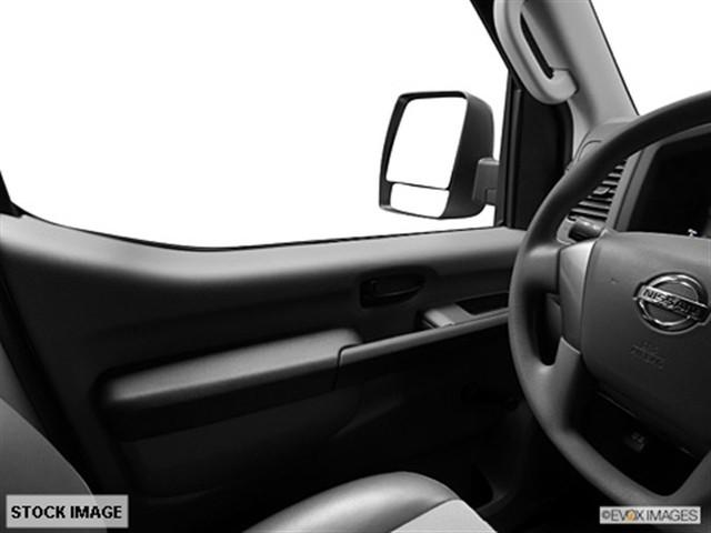 Nissan NV 2012 photo 4