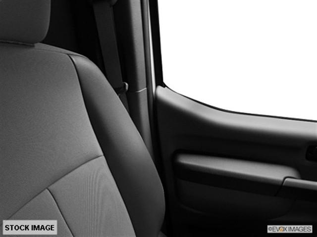 Nissan NV 2012 photo 5