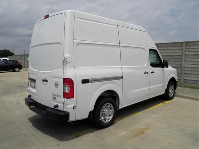 Nissan NV 2012 photo 5