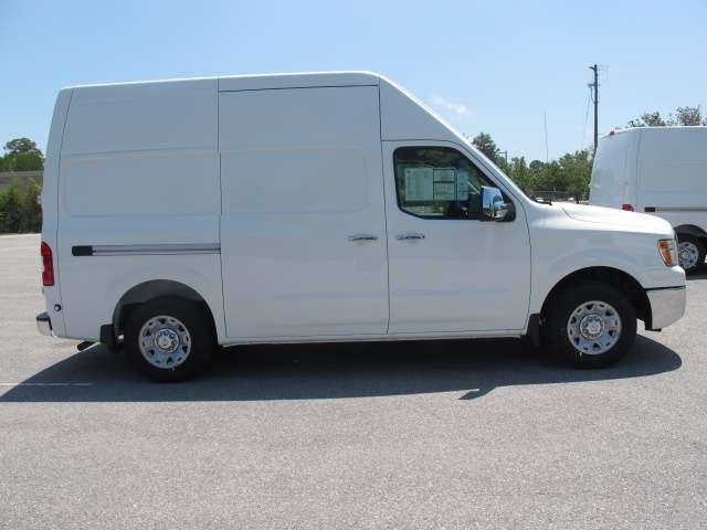 Nissan NV 2012 photo 4