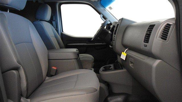 Nissan NV 2012 photo 4