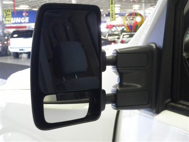 Nissan NV 2013 photo 17