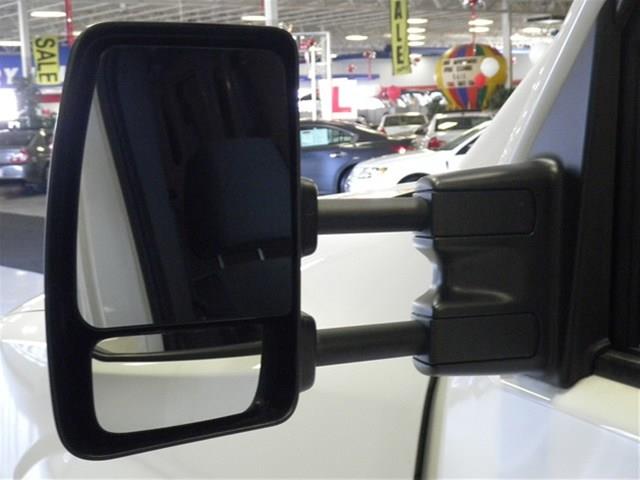 Nissan NV 2013 photo 18