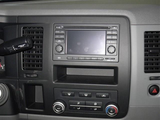 Nissan NV 2013 photo 24