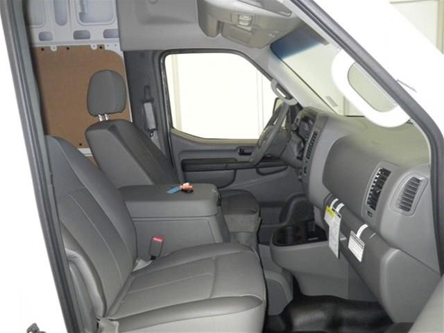Nissan NV 2013 photo 49