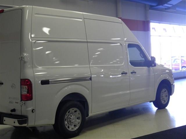 Nissan NV 2013 photo 5