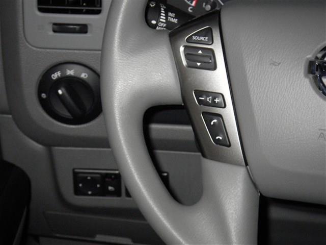 Nissan NV 2013 photo 7