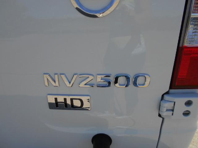 Nissan NV 2013 photo 1