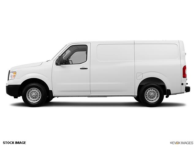 Nissan NV 2013 photo 2