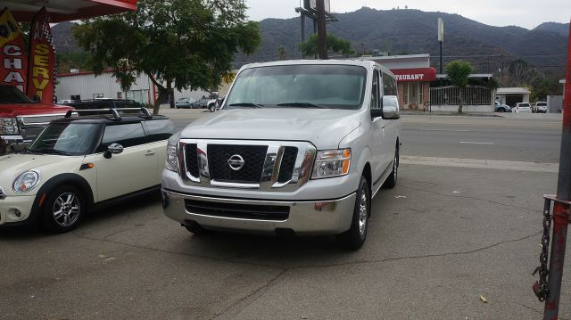 Nissan NV3500 2013 photo 1