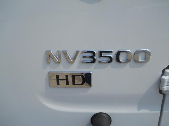 Nissan NV3500 2013 photo 2