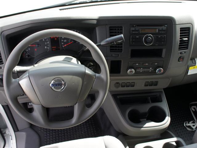 Nissan NV 2500 2012 photo 5