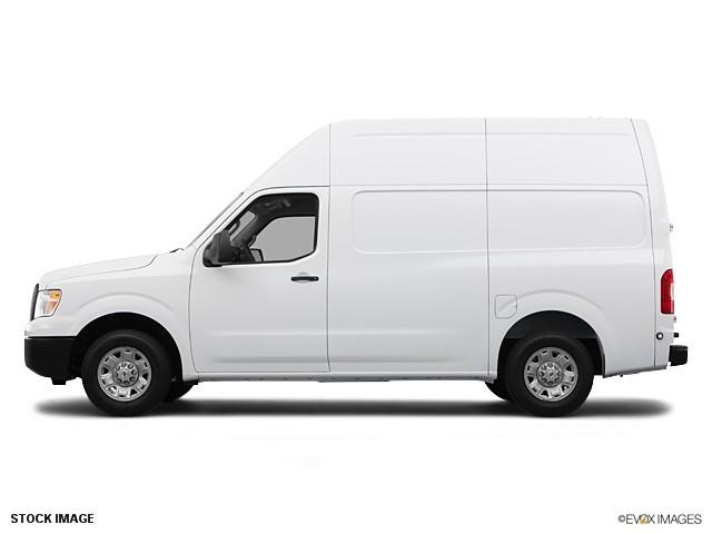 Nissan NV 2500 2012 photo 2