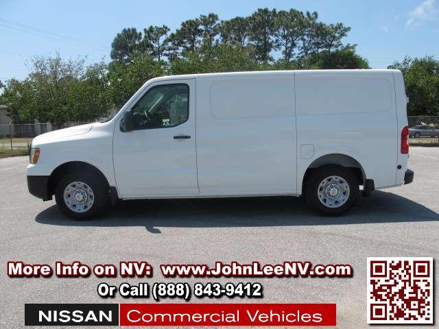 Nissan NV 2500 Unknown Passenger Van