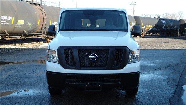 Nissan NV 2500 2012 photo 1
