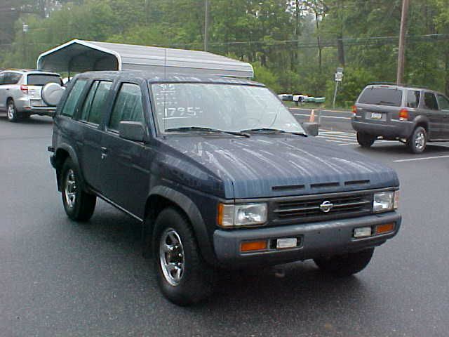 Nissan Pathfinder 1995 photo 5