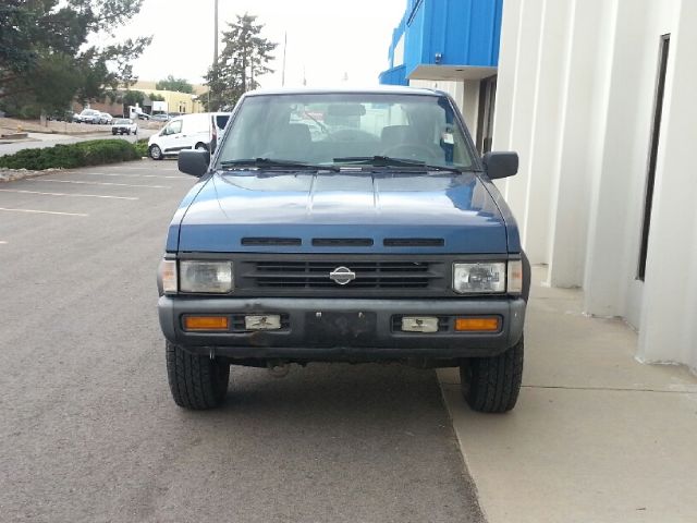 Nissan Pathfinder 1995 photo 1