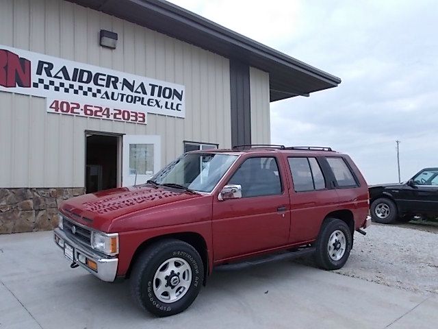 Nissan Pathfinder 1995 photo 3
