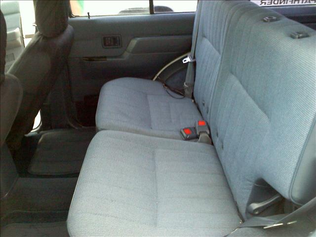 Nissan Pathfinder 1995 photo 4