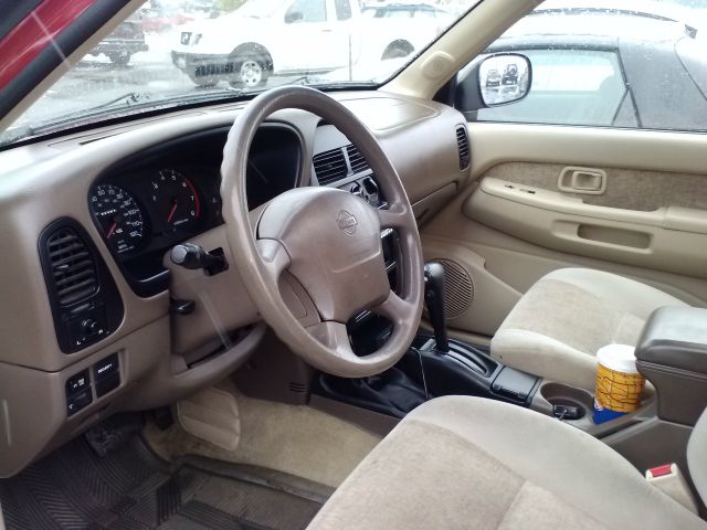 Nissan Pathfinder 1996 photo 3