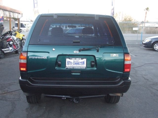 Nissan Pathfinder 1996 photo 3