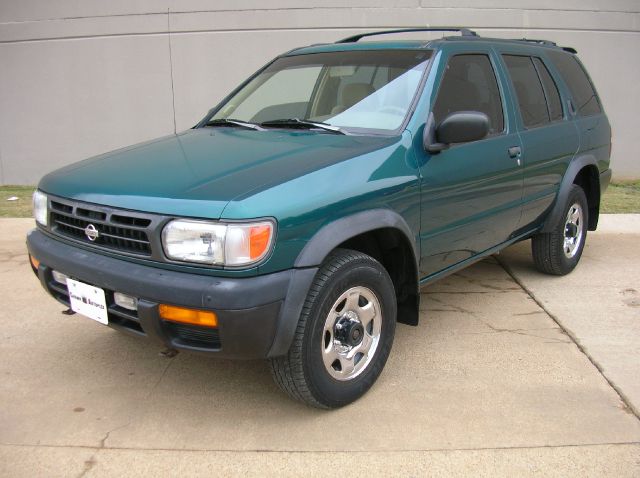 Nissan Pathfinder 1997 photo 3