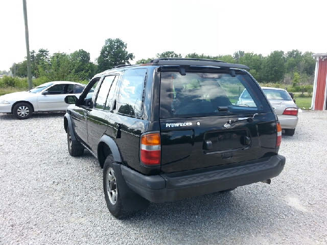 Nissan Pathfinder 1997 photo 2